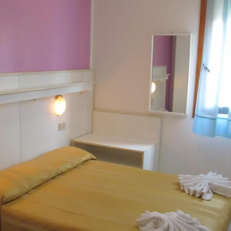 Venice Hvb 34 Lifestyle 4 Superior 4* 비비오네