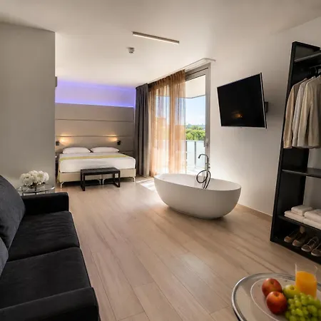 Venice Hvb 34 Lifestyle 4 Superior Отель 4*